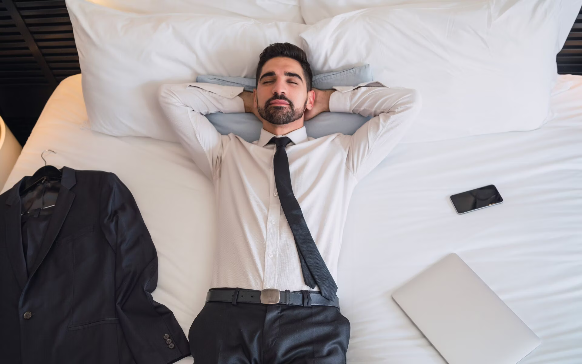 How To Decompress After Work: Relaxing on Business Trips